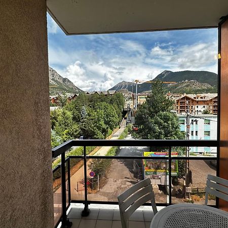 Appartement Centre Ville Pied De Piste Briancon Exterior foto